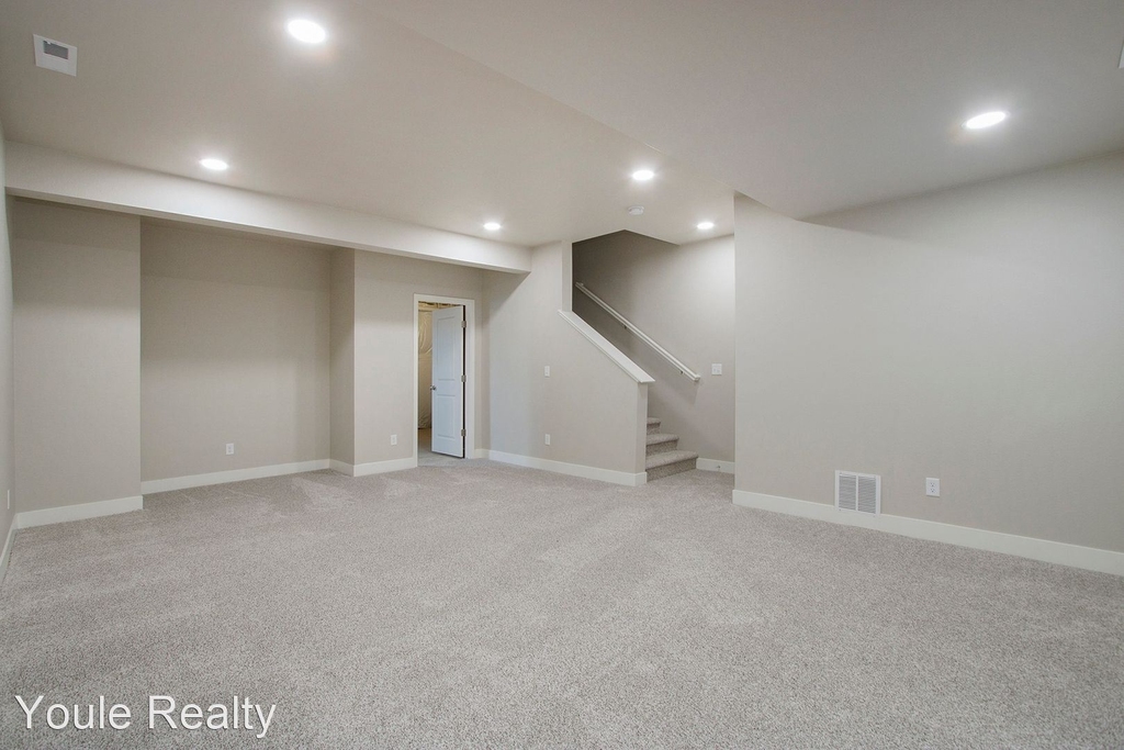 522 66th Avenue - Photo 110