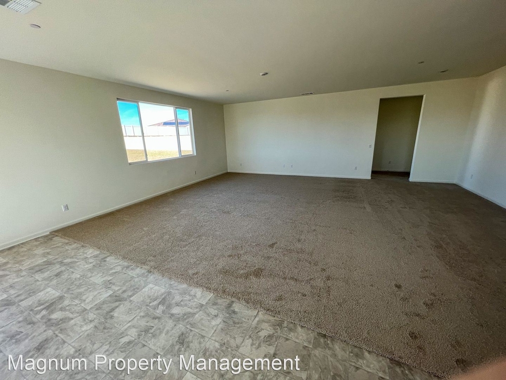 31256 Reserve Dr - Photo 18