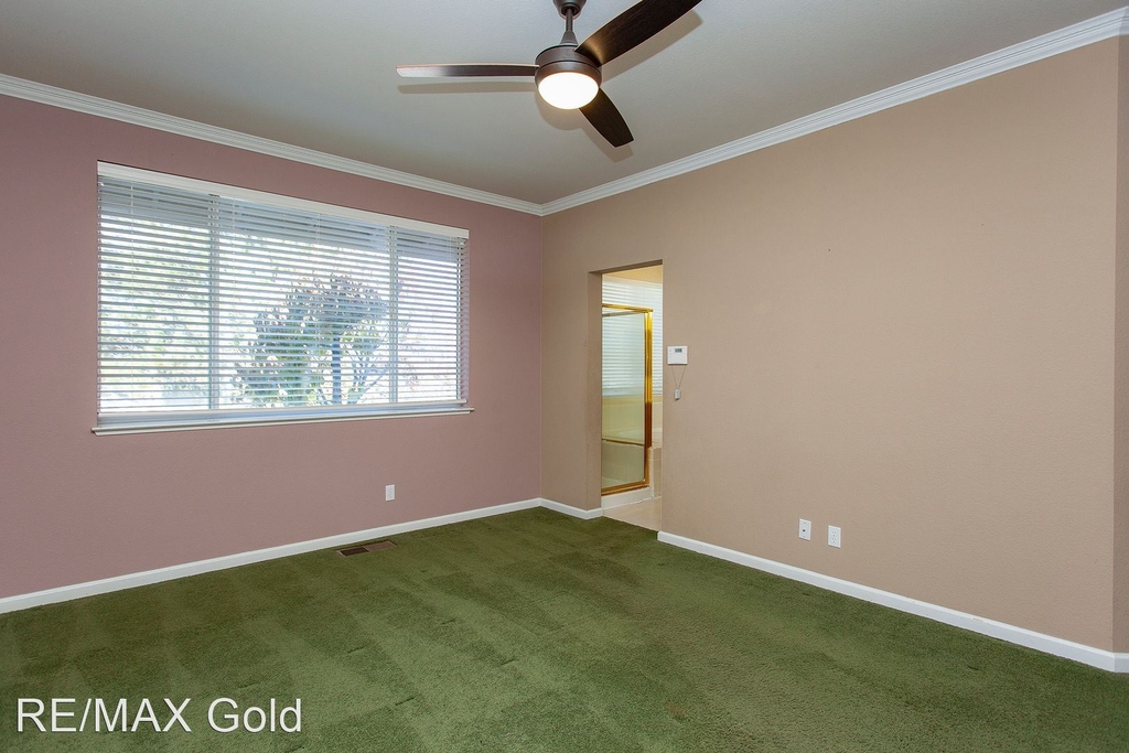 4661 Ellicot Court - Photo 34