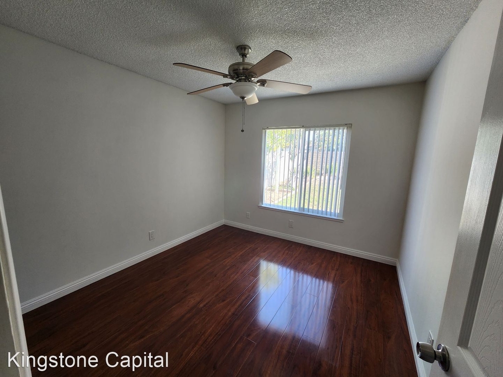 1642 Clayhill Avenue - Photo 6