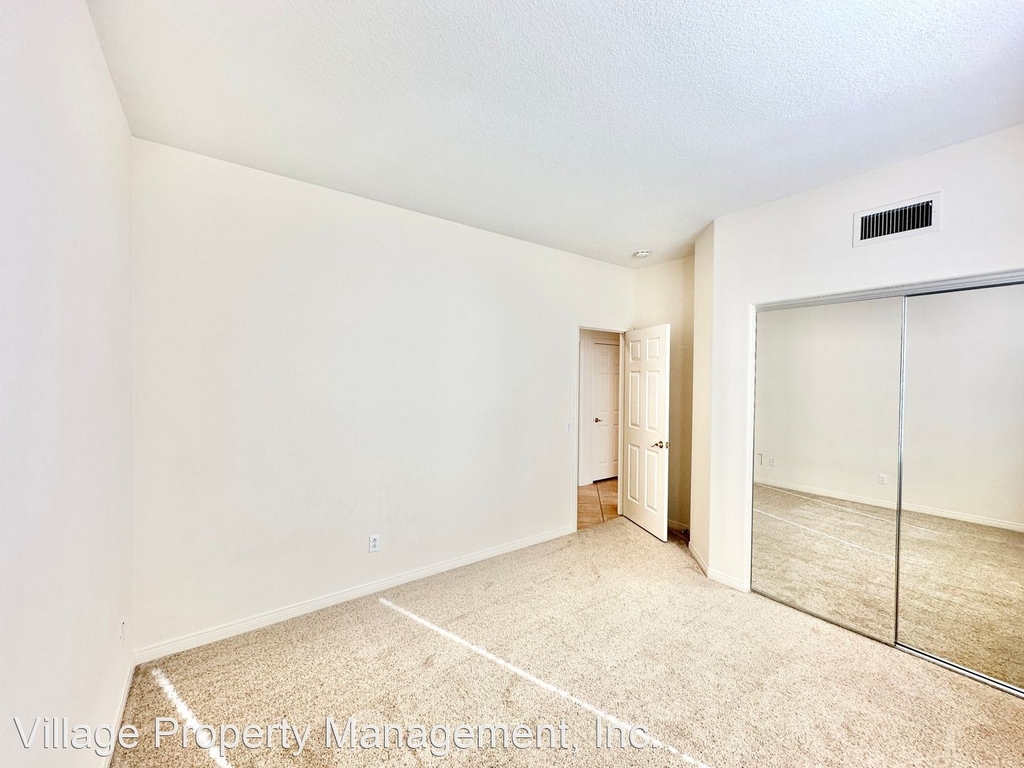 7415 Melodia Terrace - Photo 47