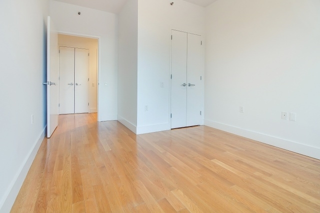 836 Bergen Street - Photo 4