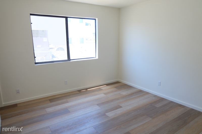 27 Outrigger St 1 - Photo 16