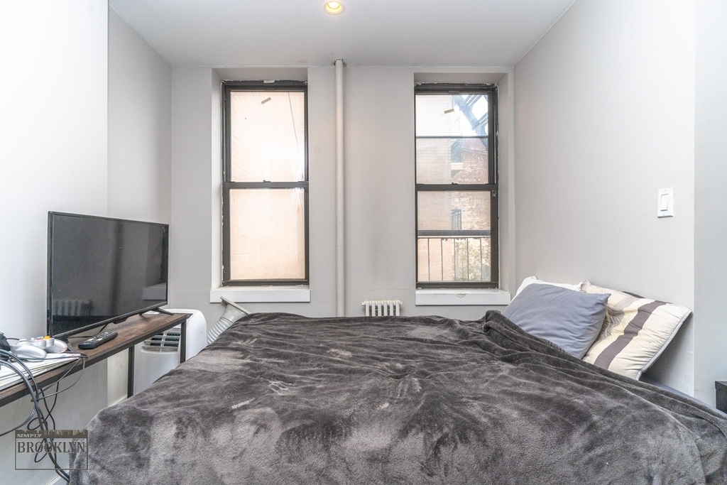 222 Bushwick Avenue - Photo 4