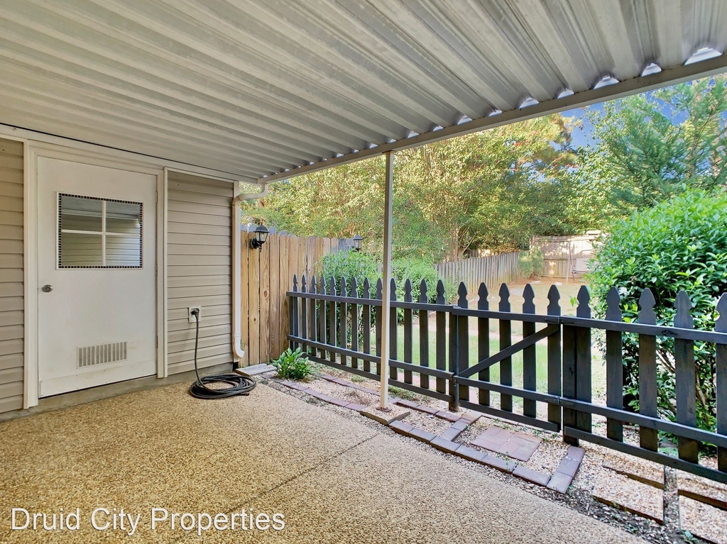 2305 Fairfax Lane - Photo 17