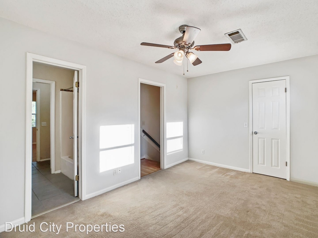 2305 Fairfax Lane - Photo 10