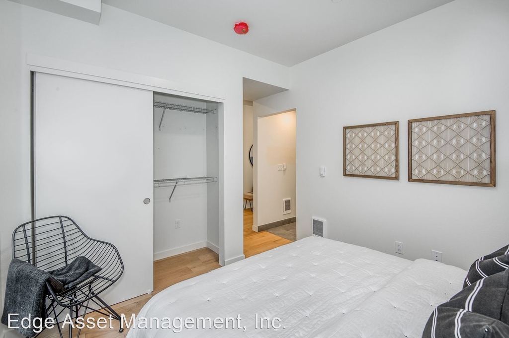 3450 Ne 50th Avenue - Photo 6