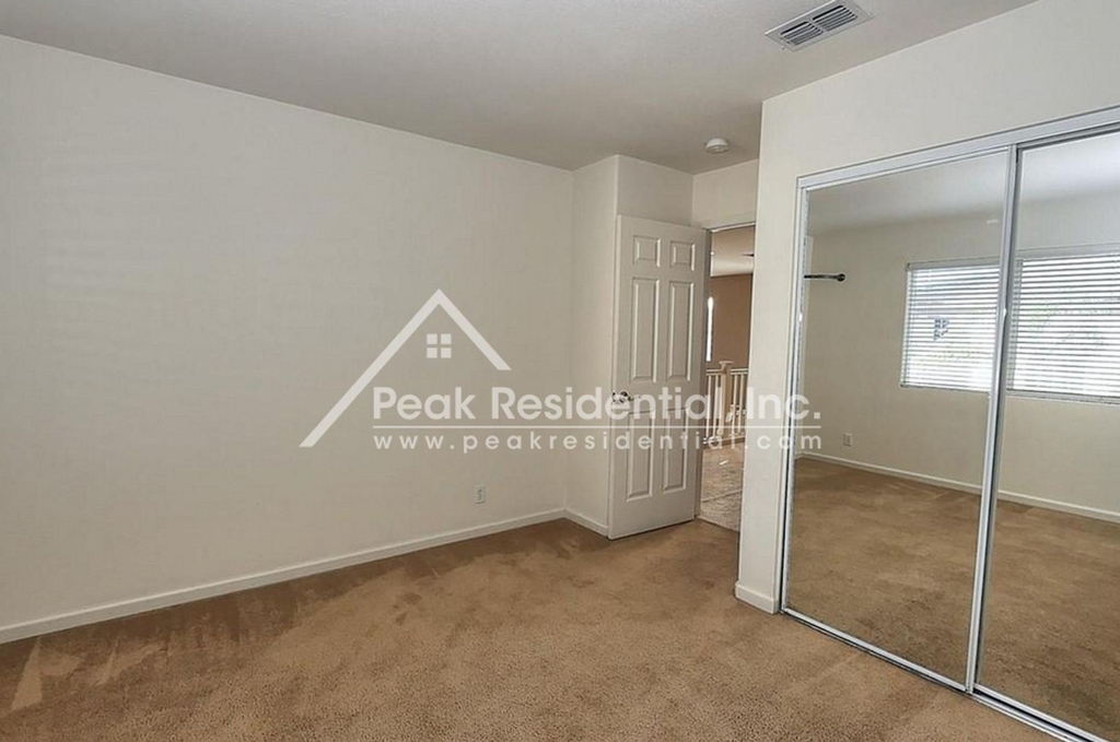 9621 Crisswell Drive - Photo 25