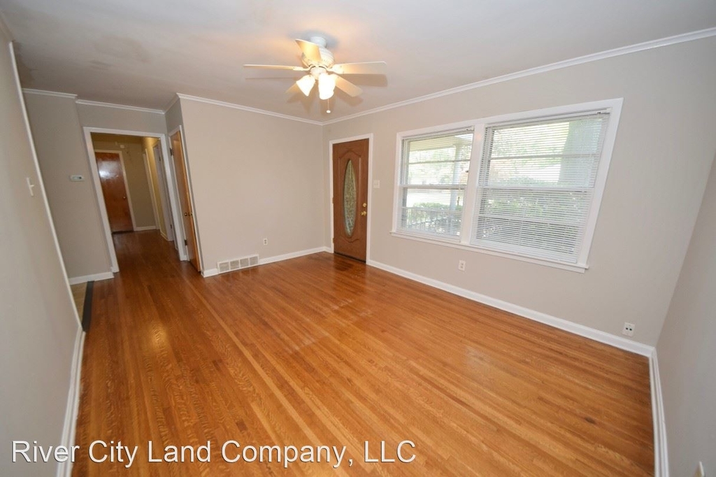 4870 Parkside - Photo 6