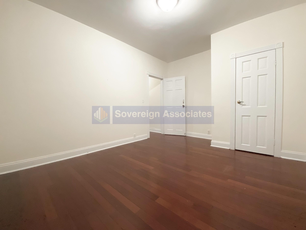 555 West 160th Street - Photo 3