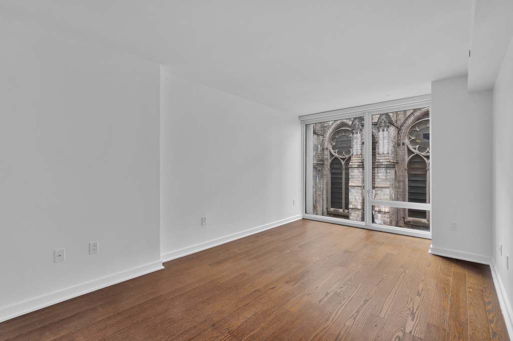 400 West 113th Street - Photo 1