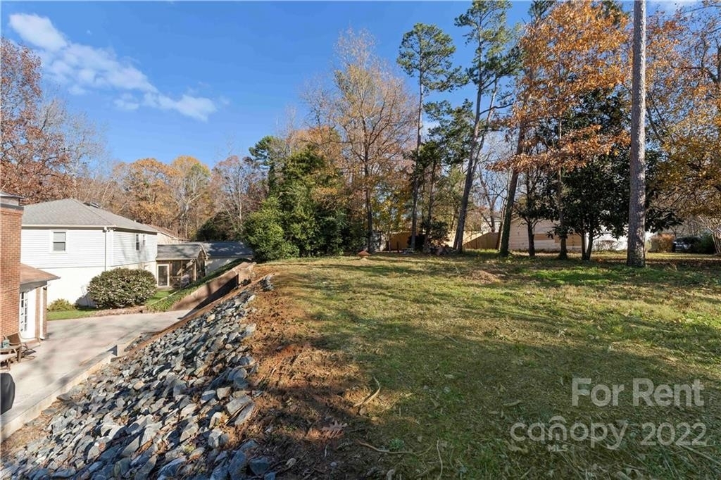 9200 Tree Haven Drive - Photo 33