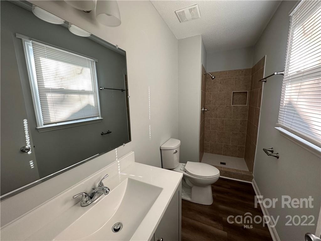 442 Spring Street Sw - Photo 5