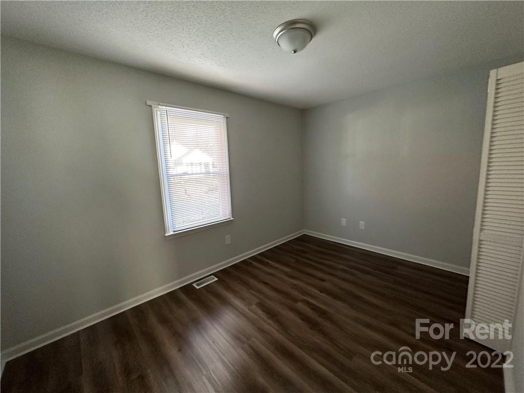 442 Spring Street Sw - Photo 7