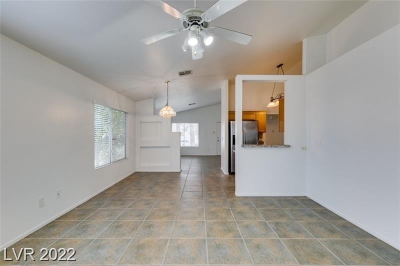 204 Zenith Point Avenue - Photo 22