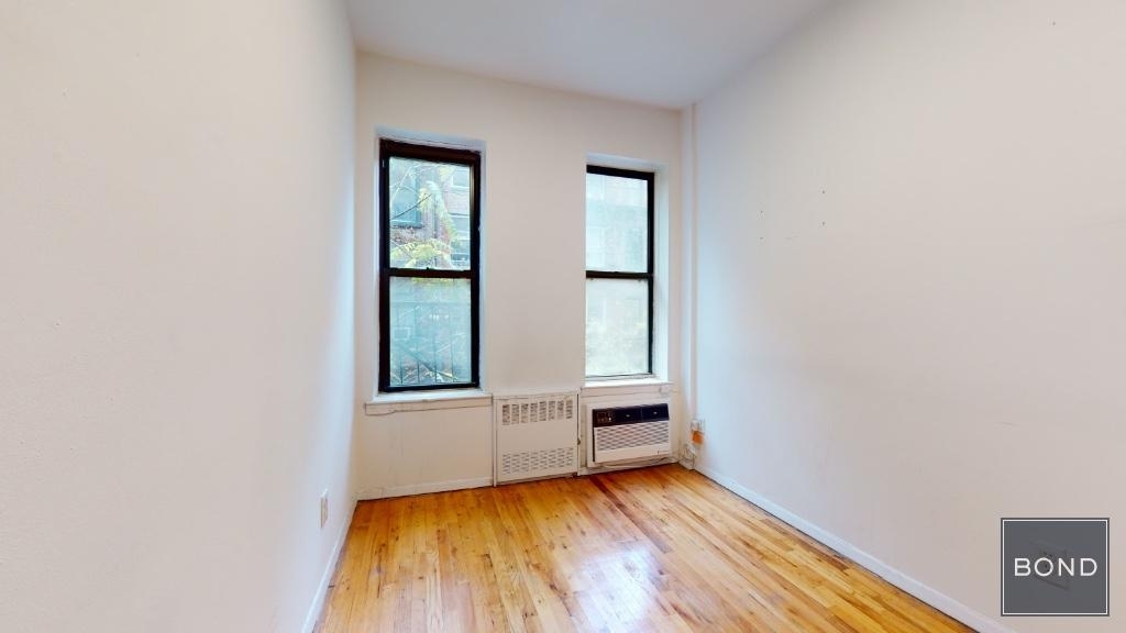 425 East 65 Street - Photo 4