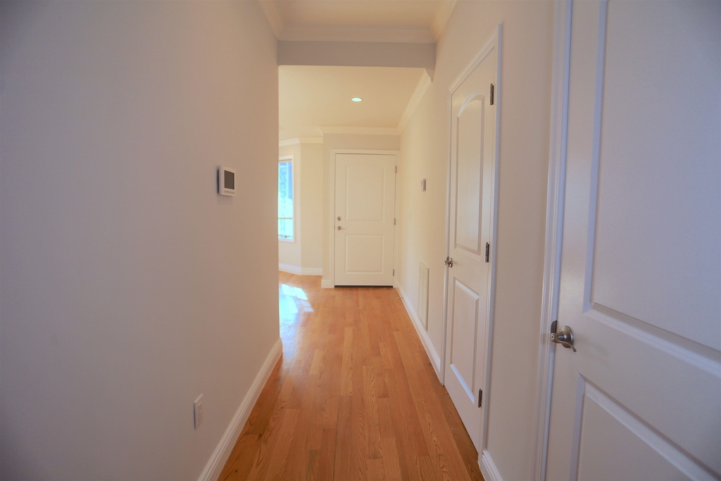 106 Poplar St - Photo 9