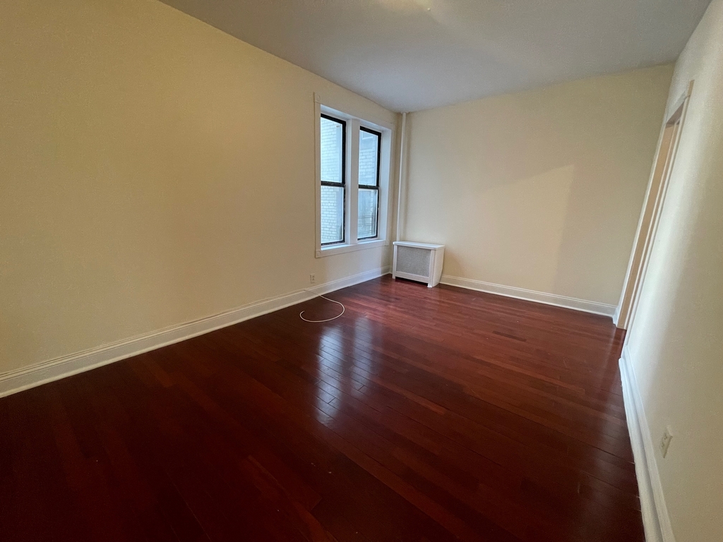 555 West 160th Street - Photo 3