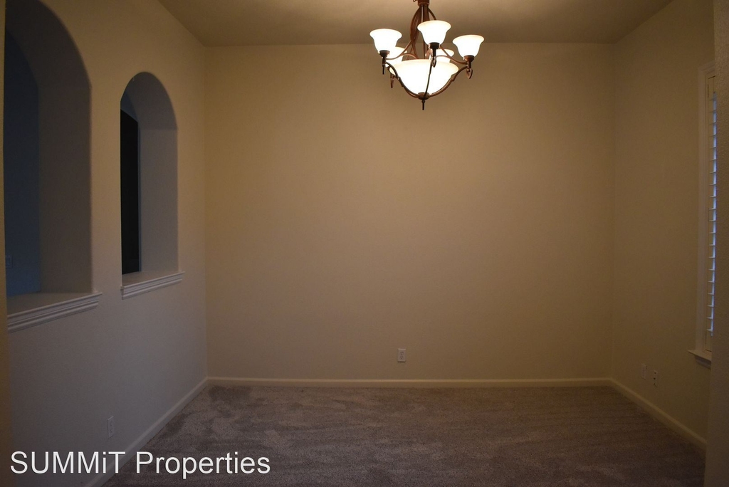 220 Sage Sparrow Circle - Photo 3