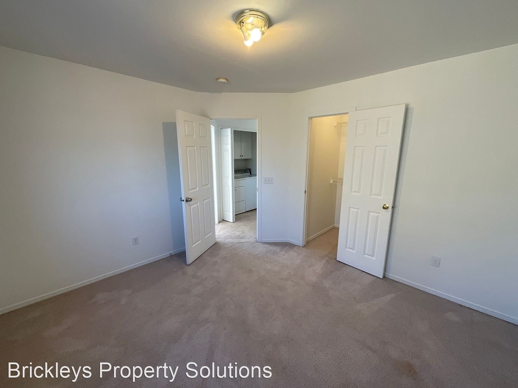 4250 Daylilly Dr - Photo 18