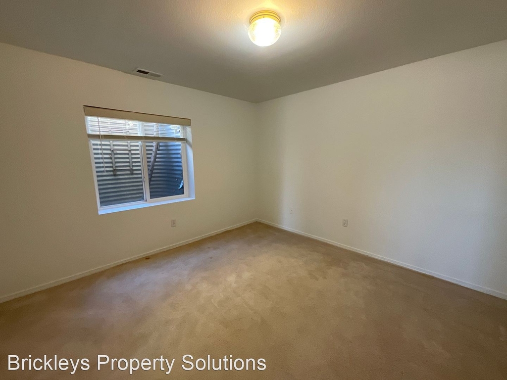 4250 Daylilly Dr - Photo 29