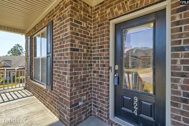 924 R Brickingham Way - Photo 3