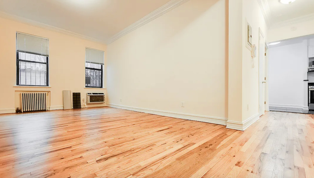 214 East 51st Street - Photo 6