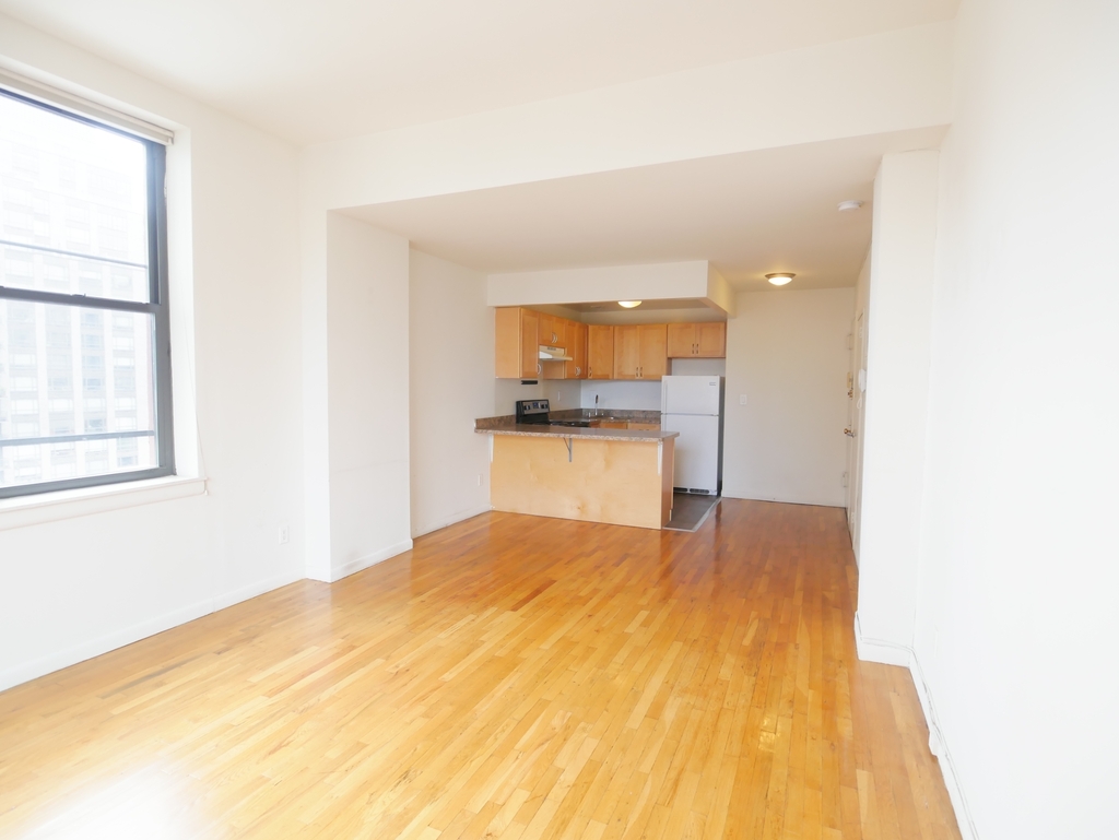 440 East 88th Street - Photo 5