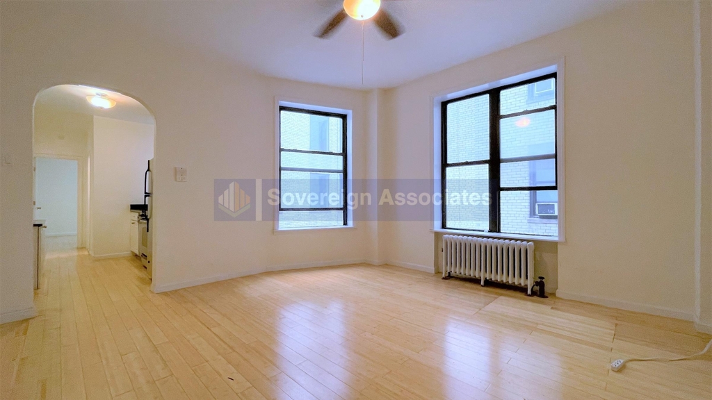 676 Riverside Drive - Photo 0