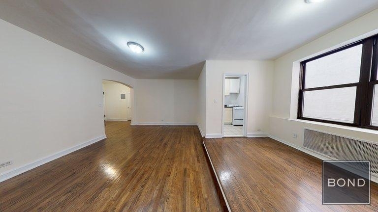 246 East 46th Street - Photo 2