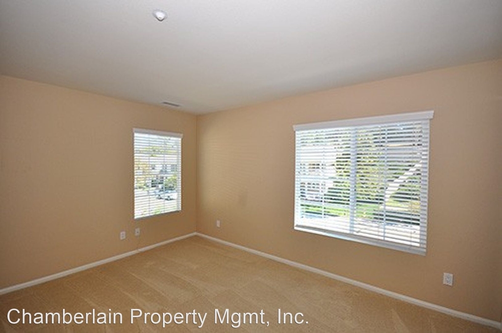 1071 Woodcrest Lane - Photo 14