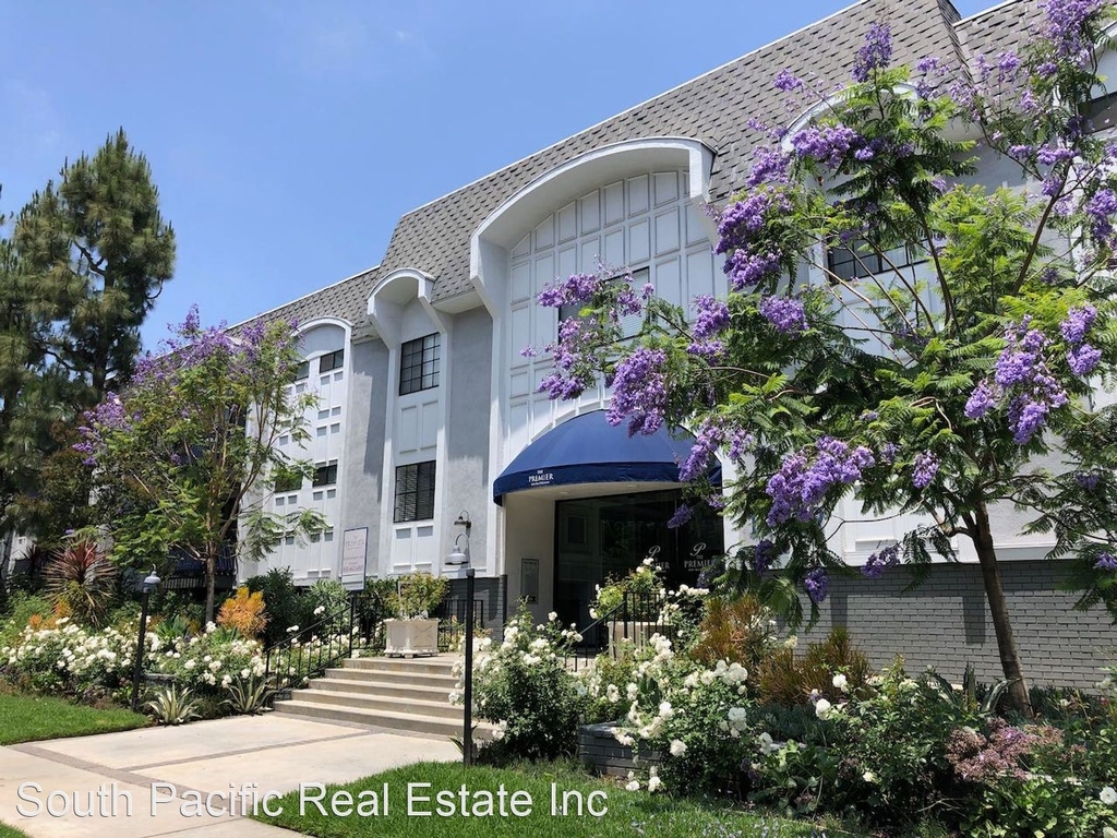 14639 Burbank Blvd., - Photo 0