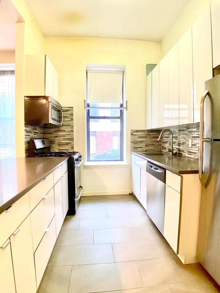 145 West 138th Street - Photo 2