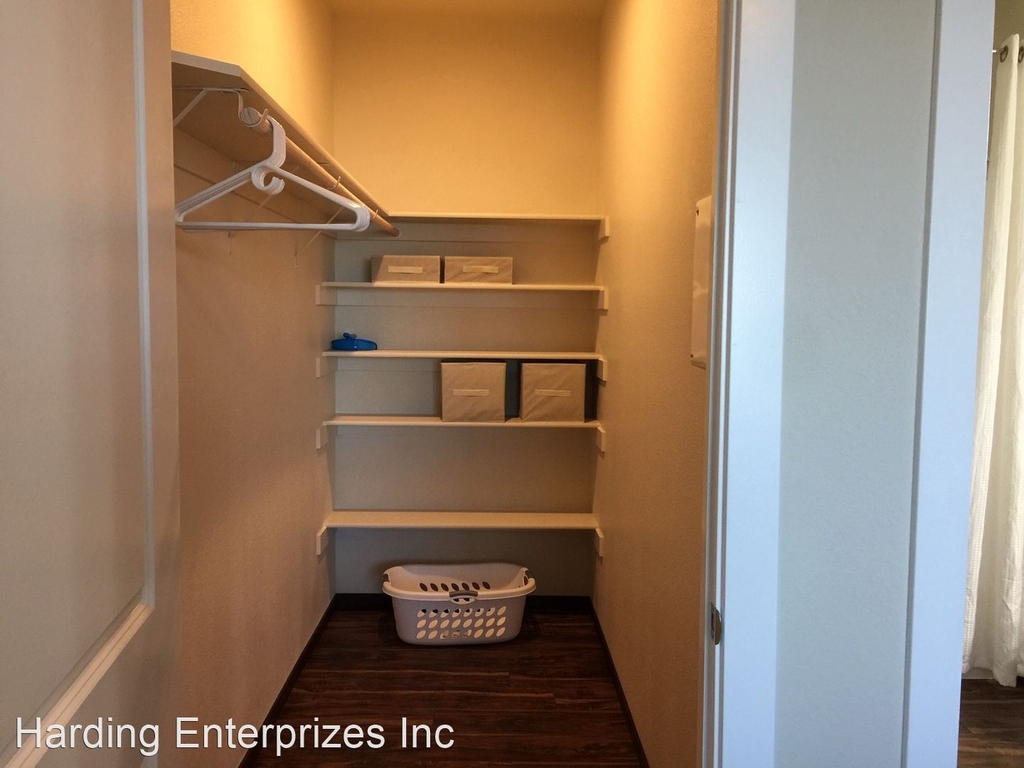 4911 Skyway - Photo 11