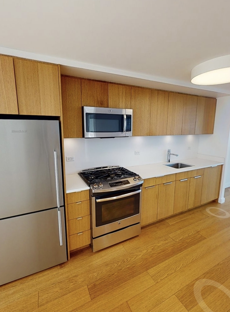 625 West 57th Street - Photo 6