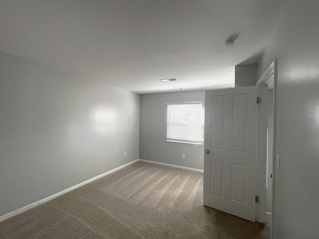 3056 Jersey Drive - Photo 4