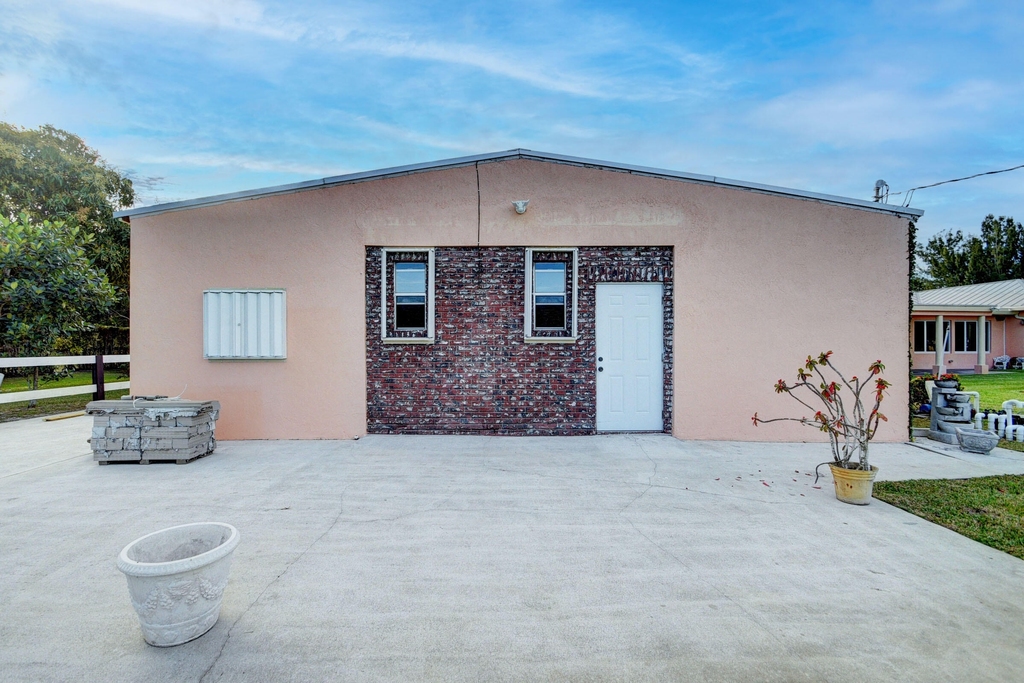 5470 Colbright Road - Photo 35