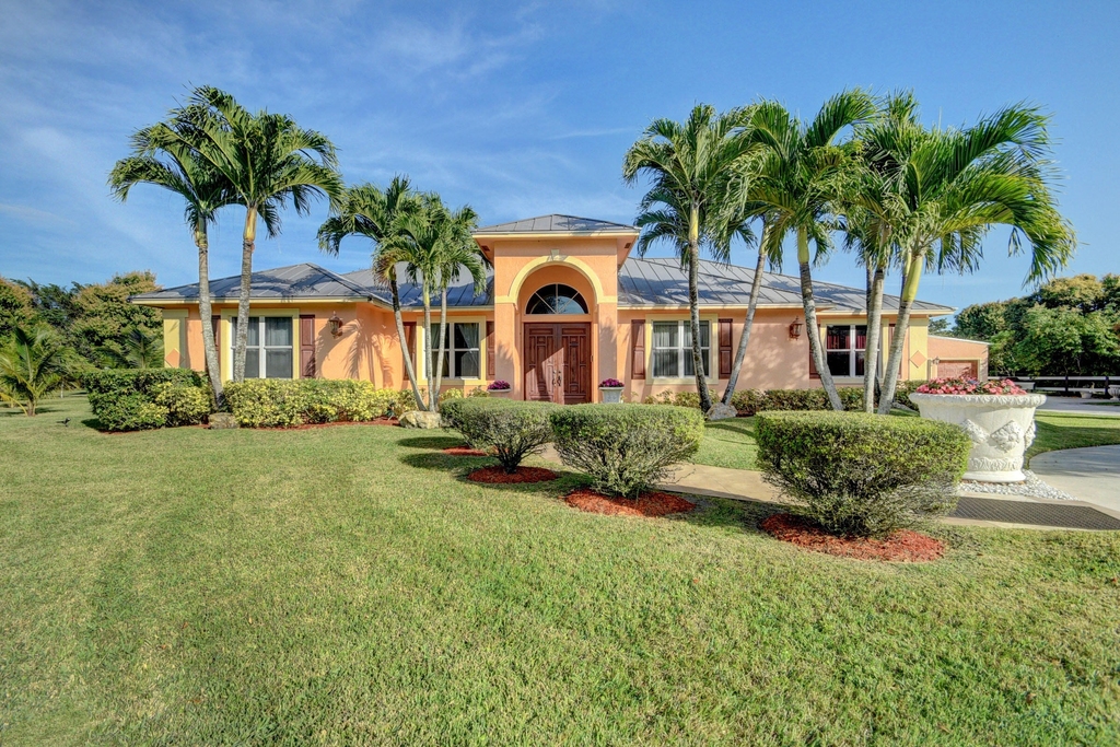 5470 Colbright Road - Photo 2