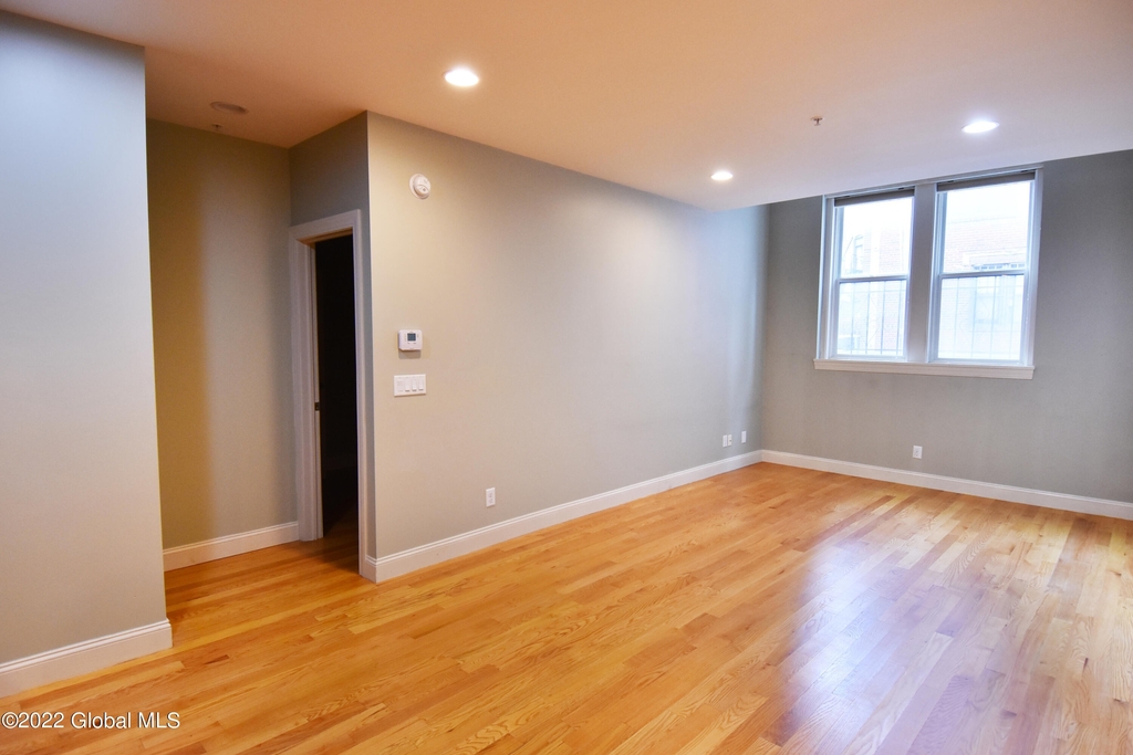 260 Washington Avenue - Photo 5