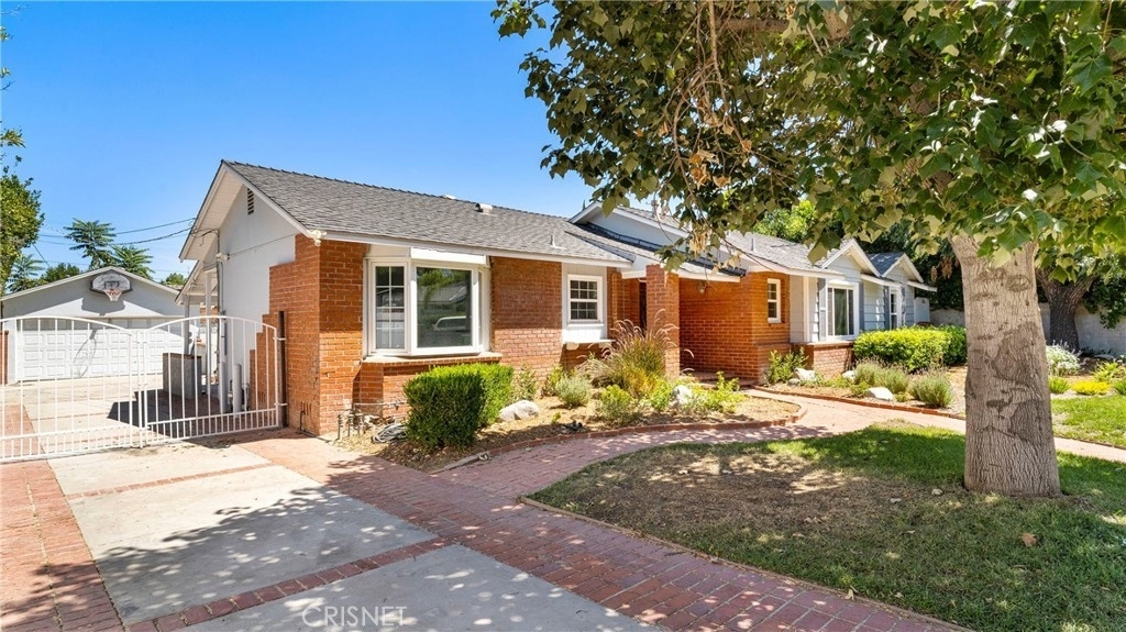 19020 Miranda Street - Photo 47