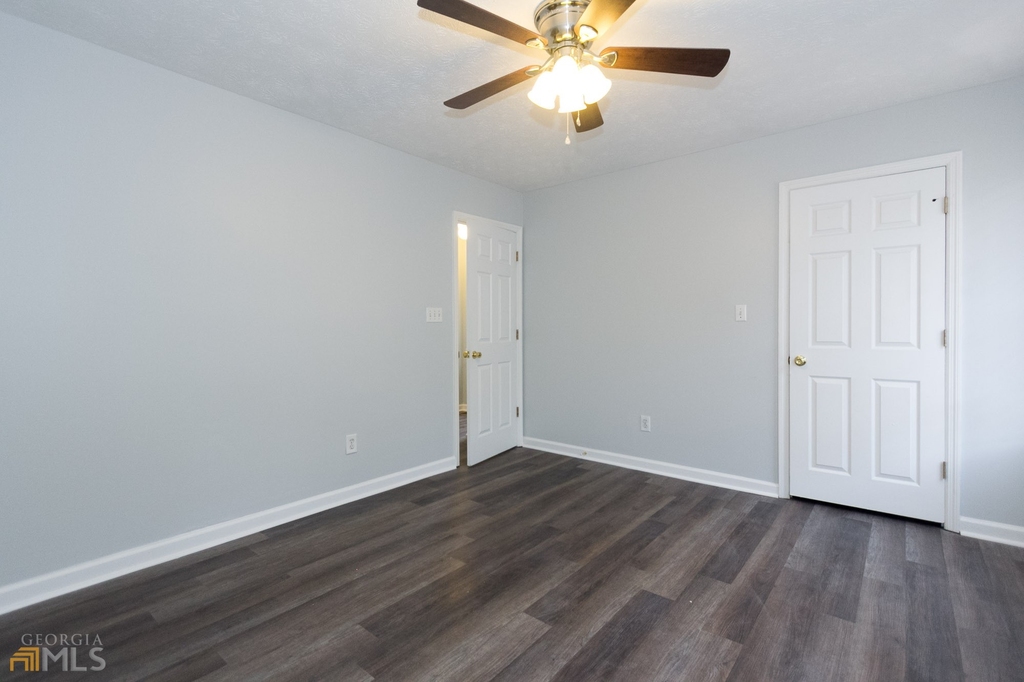 4082 Settlers Hill Way - Photo 13