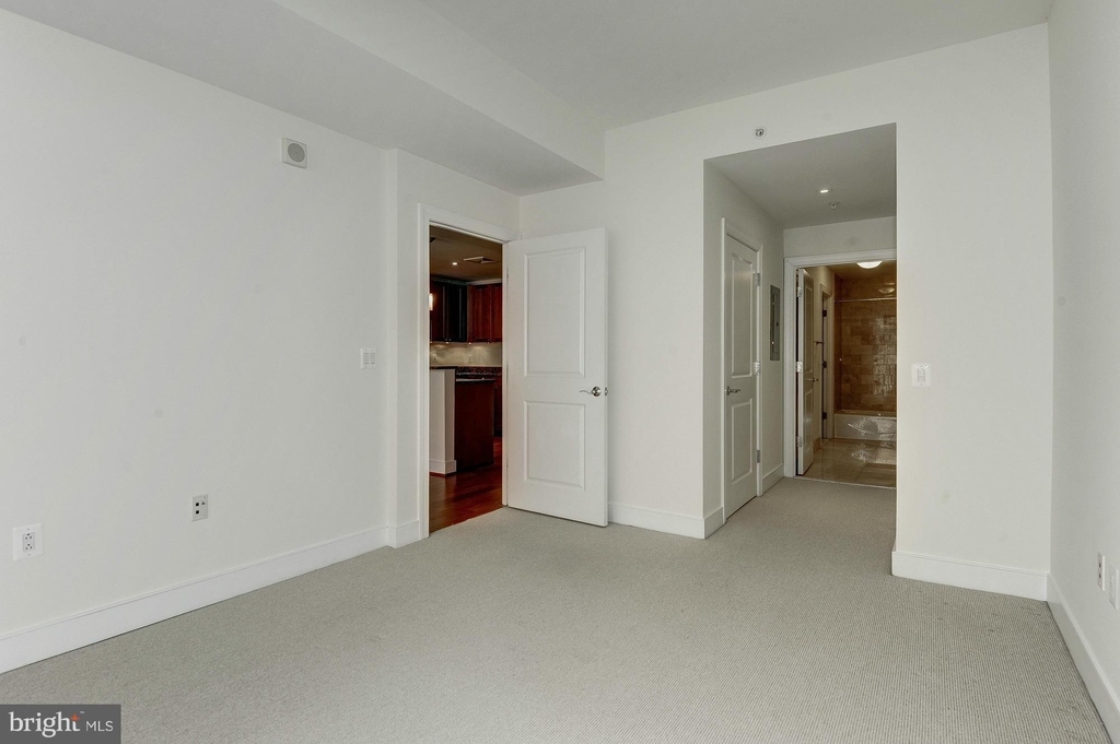 2425 L Street Nw - Photo 9