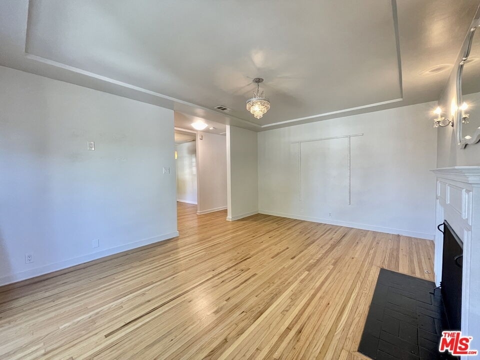 8011 Stewart Ave - Photo 4