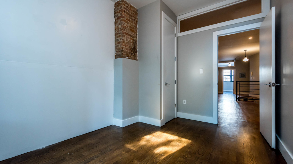 142 Wilson Avenue - Photo 8