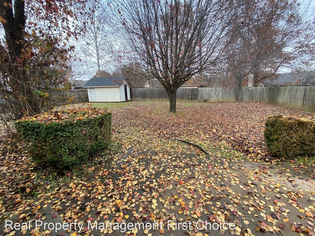 2106 Breckenridge Terrace - Photo 16