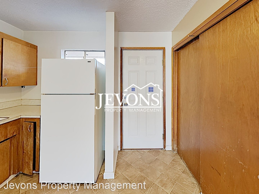 1007 S 41st Ave - Photo 4