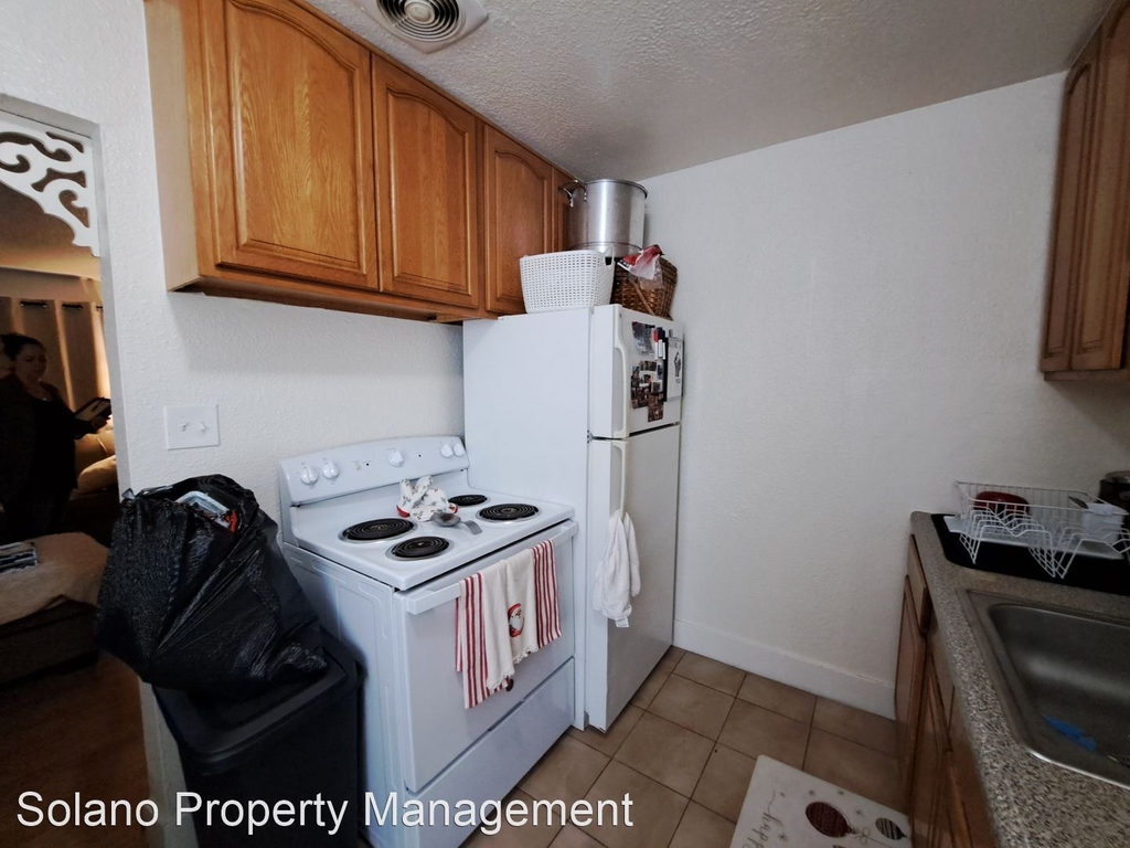 207 Brown St - Photo 10