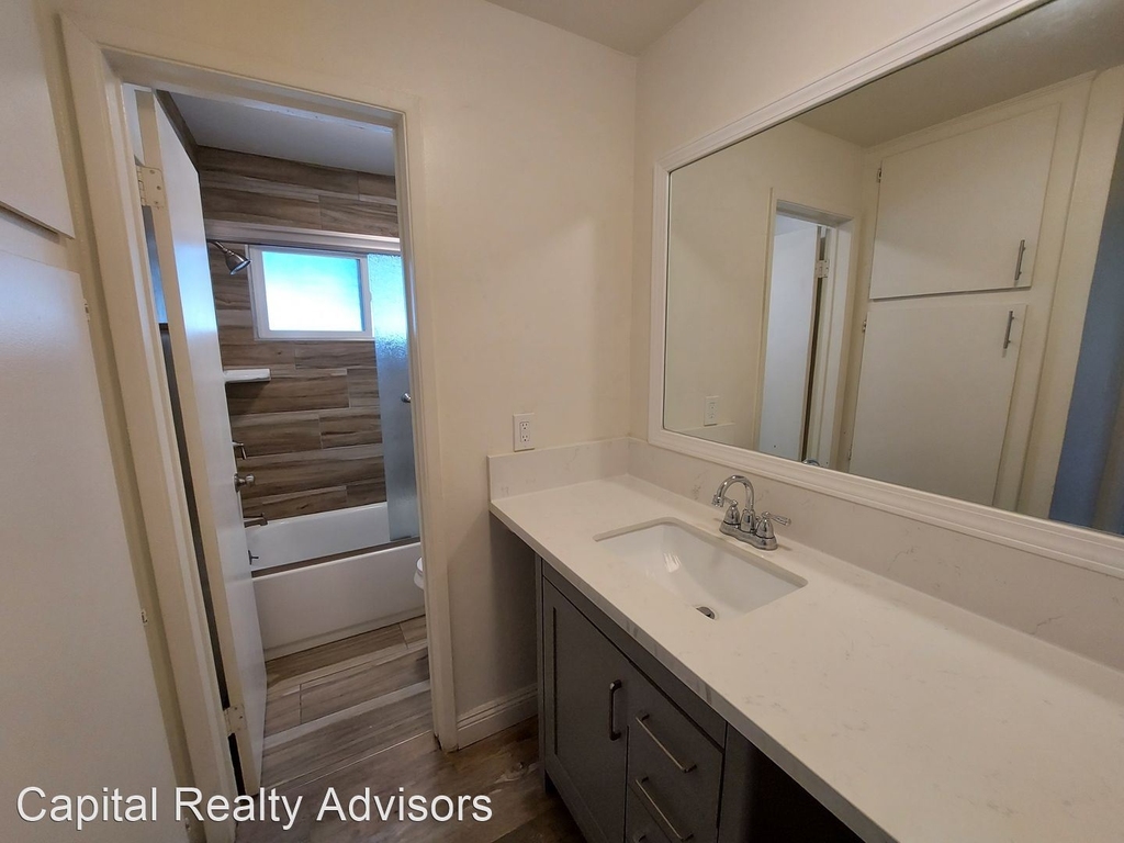 7800 Athens Circle - Photo 2