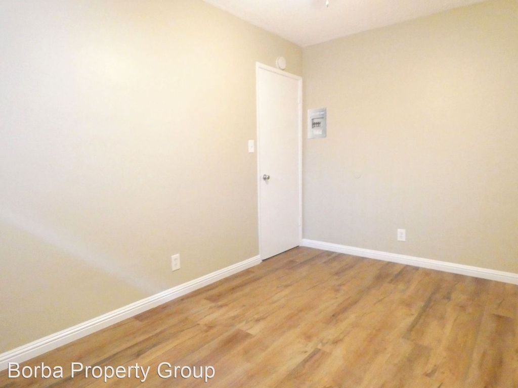 241 E South Street - Photo 2