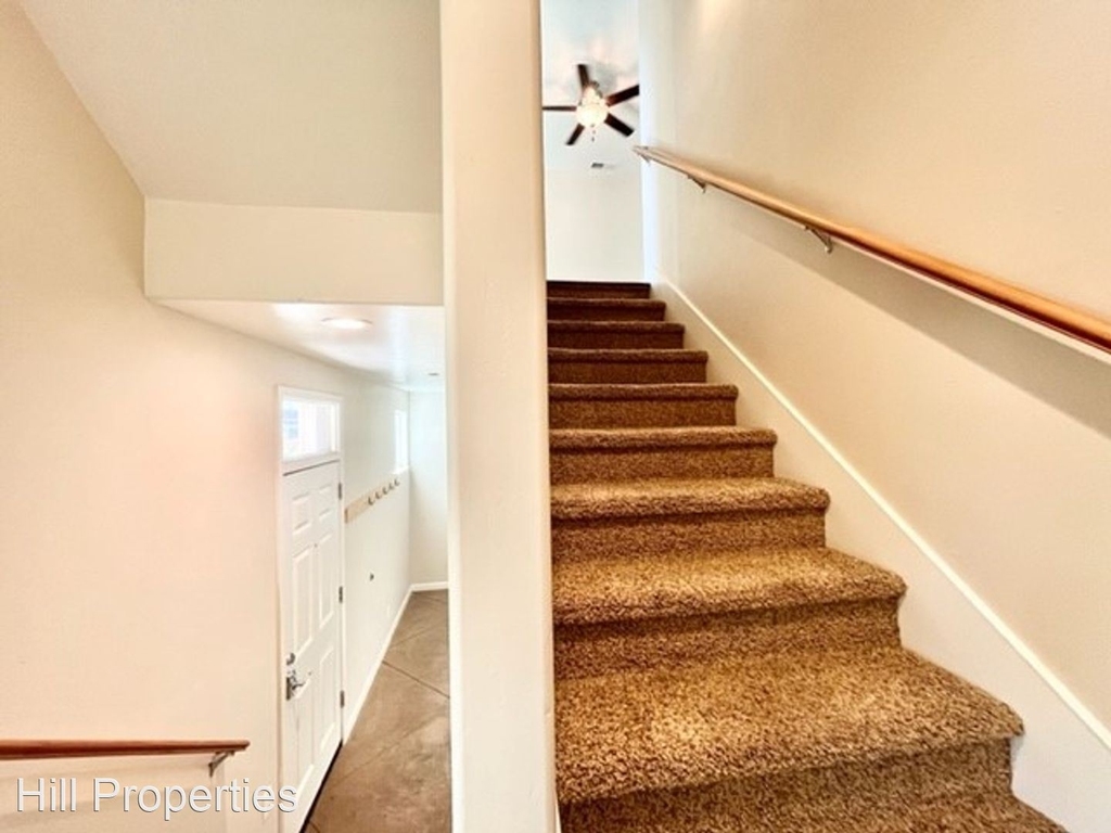 505 Oak Street - Photo 2